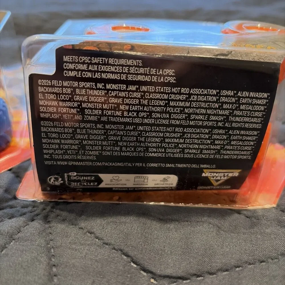 SPIN MASTER MONSTER JAM 2026 BLUE THUNDER & El Toro Loco SERIES 45 TRUCKS NEW!